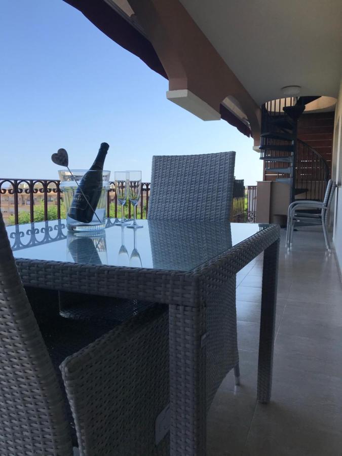 Precioso Atico En Complejo Residencial Con Piscina Lejlighed Sant Carlos de la Ràpita Eksteriør billede